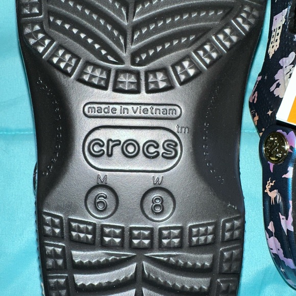 NWT Walt Disney World 50 Crocs - Picture 8 of 8